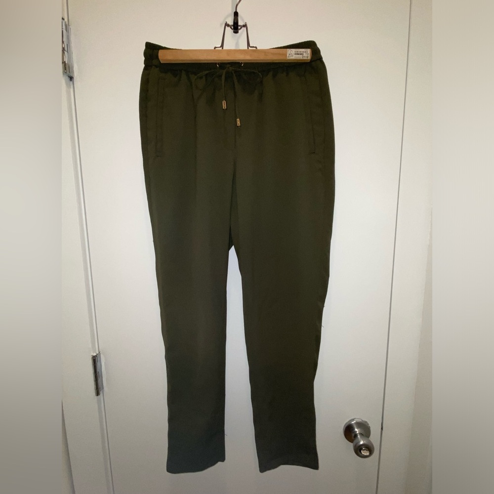 H&M olive green pants - size 6